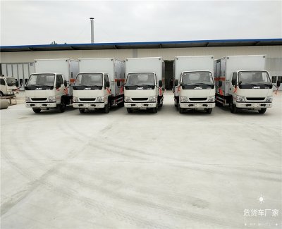 江鈴順達藍牌易燃氣體廂式運輸車五臺發車吉林