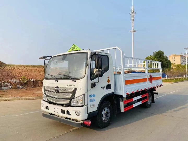 福田歐馬可4米3氣瓶運輸車