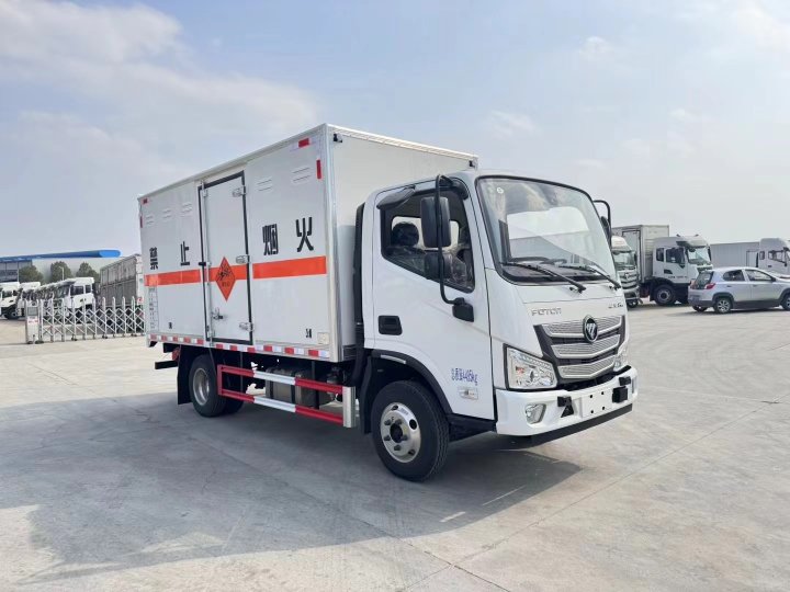 福田歐馬可藍(lán)牌1.4噸爆破器材運輸車